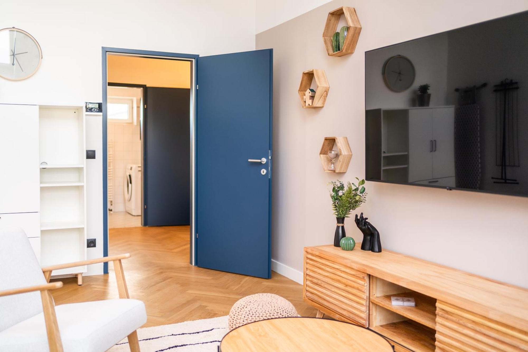 Myflat - Bright Apartment Near Central Station Bécs Kültér fotó