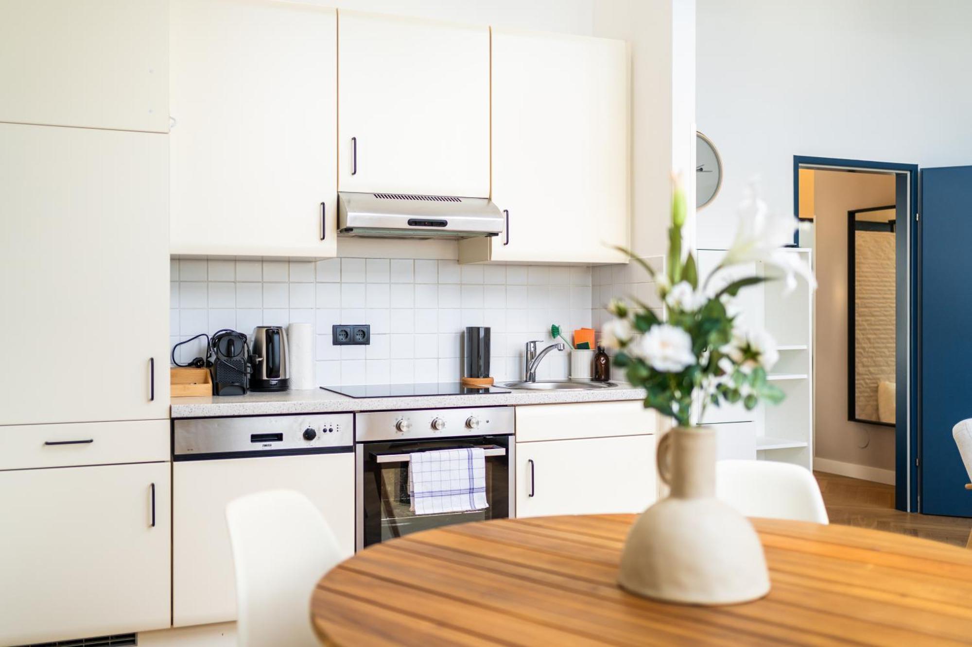 Myflat - Bright Apartment Near Central Station Bécs Kültér fotó