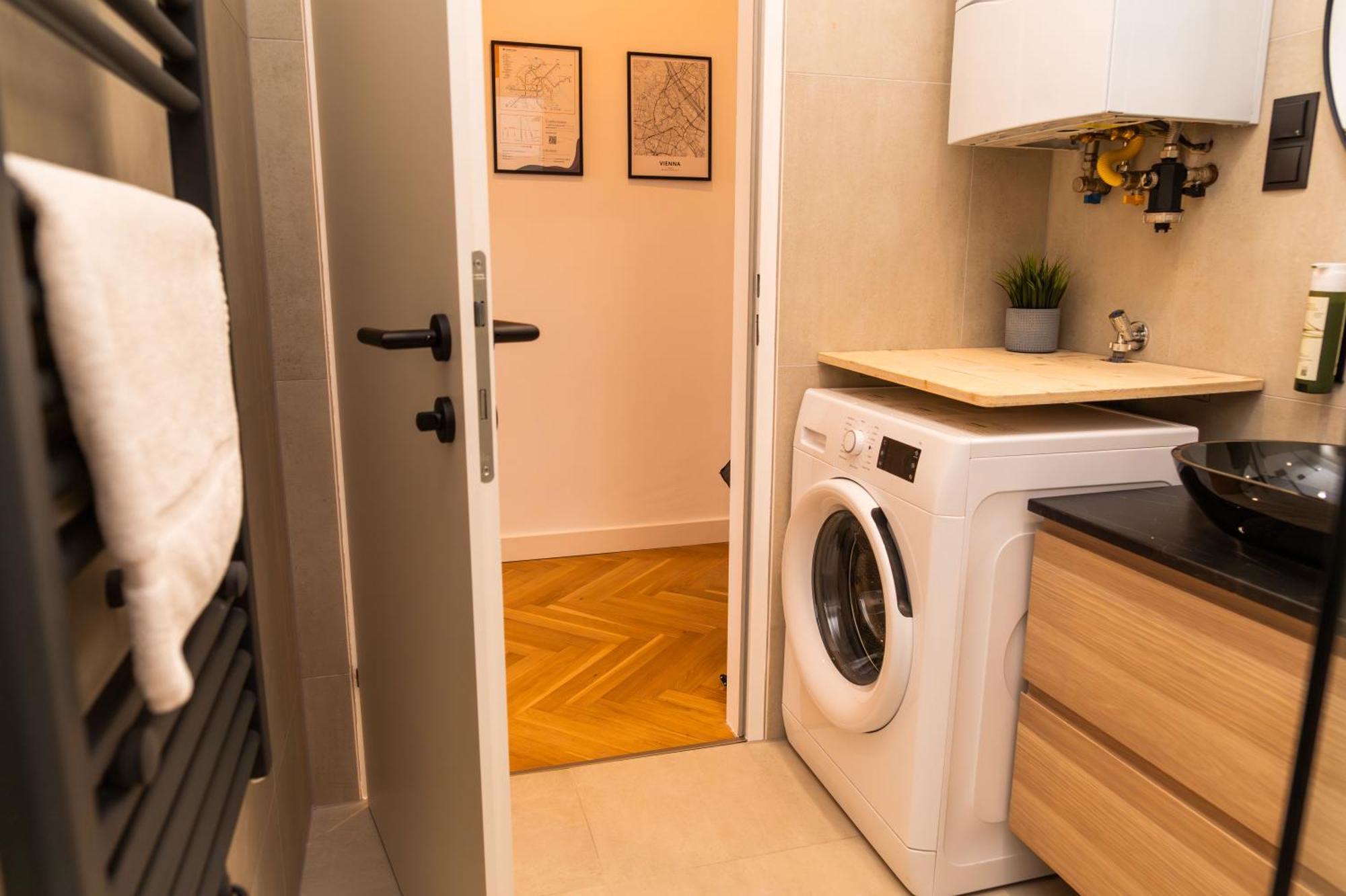 Myflat - Bright Apartment Near Central Station Bécs Kültér fotó